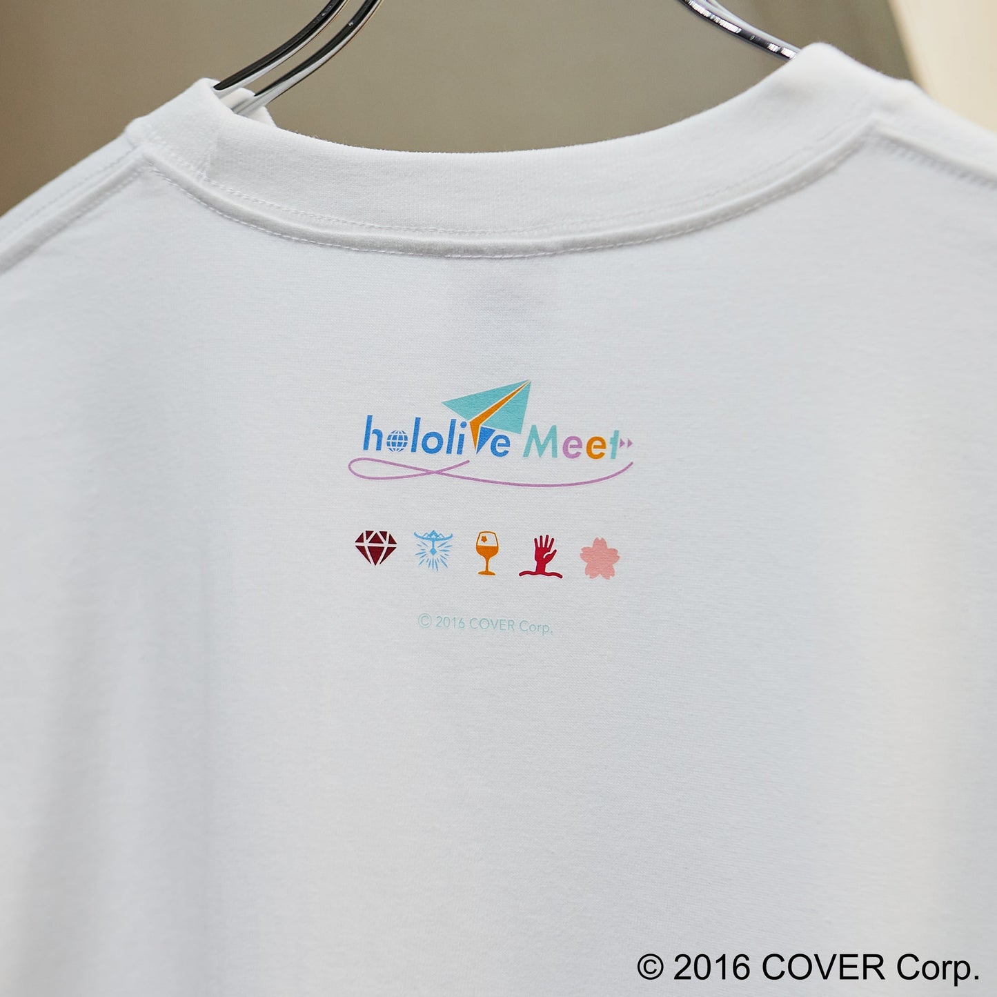 『hololive Meet』Tシャツ キービジュアルver.