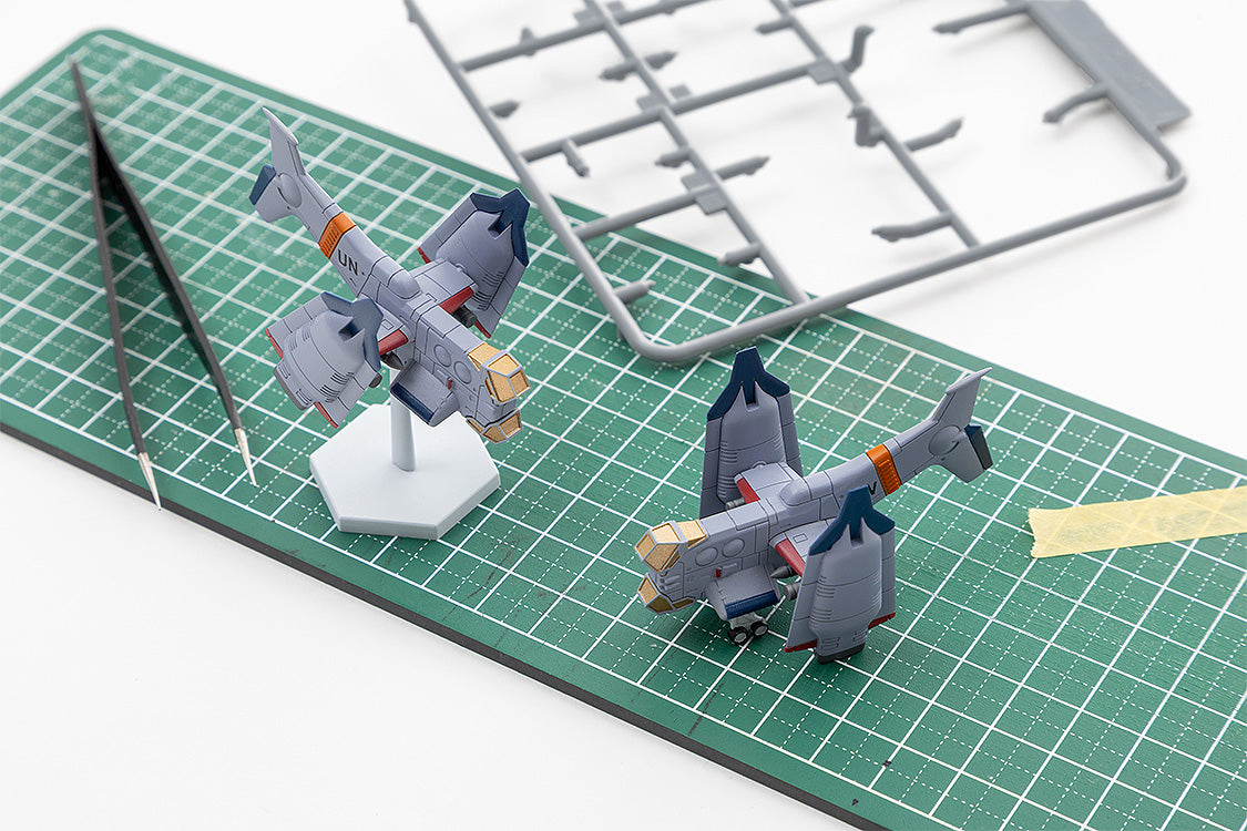 ヱヴァンゲリヲン新劇場版 SYUTO Tiny Scale 1/350 ヱヴァンゲリヲン新劇場版 近接航空支援用垂直離着陸対地攻撃機 YAGR-3B【予約商品】