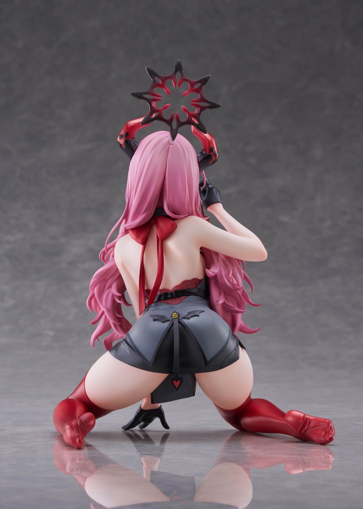 1/7スケールフィギュア ブルーアーカイブ -Blue Archive- サツキ メモリアルロビーVer.【予約商品】