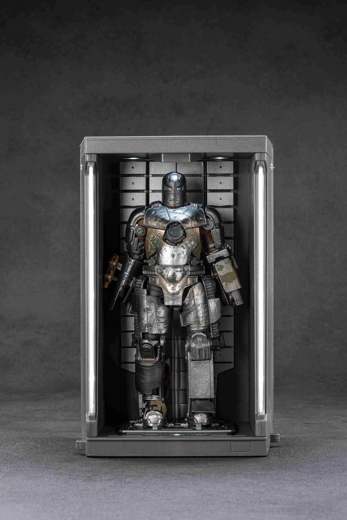アイアンマン MK1 + ホール・オブ・アーマー【予約商品】