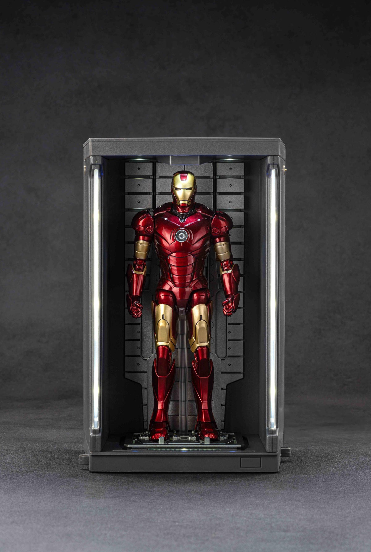 アイアンマン MK3 + ホール・オブ・アーマー【予約商品】