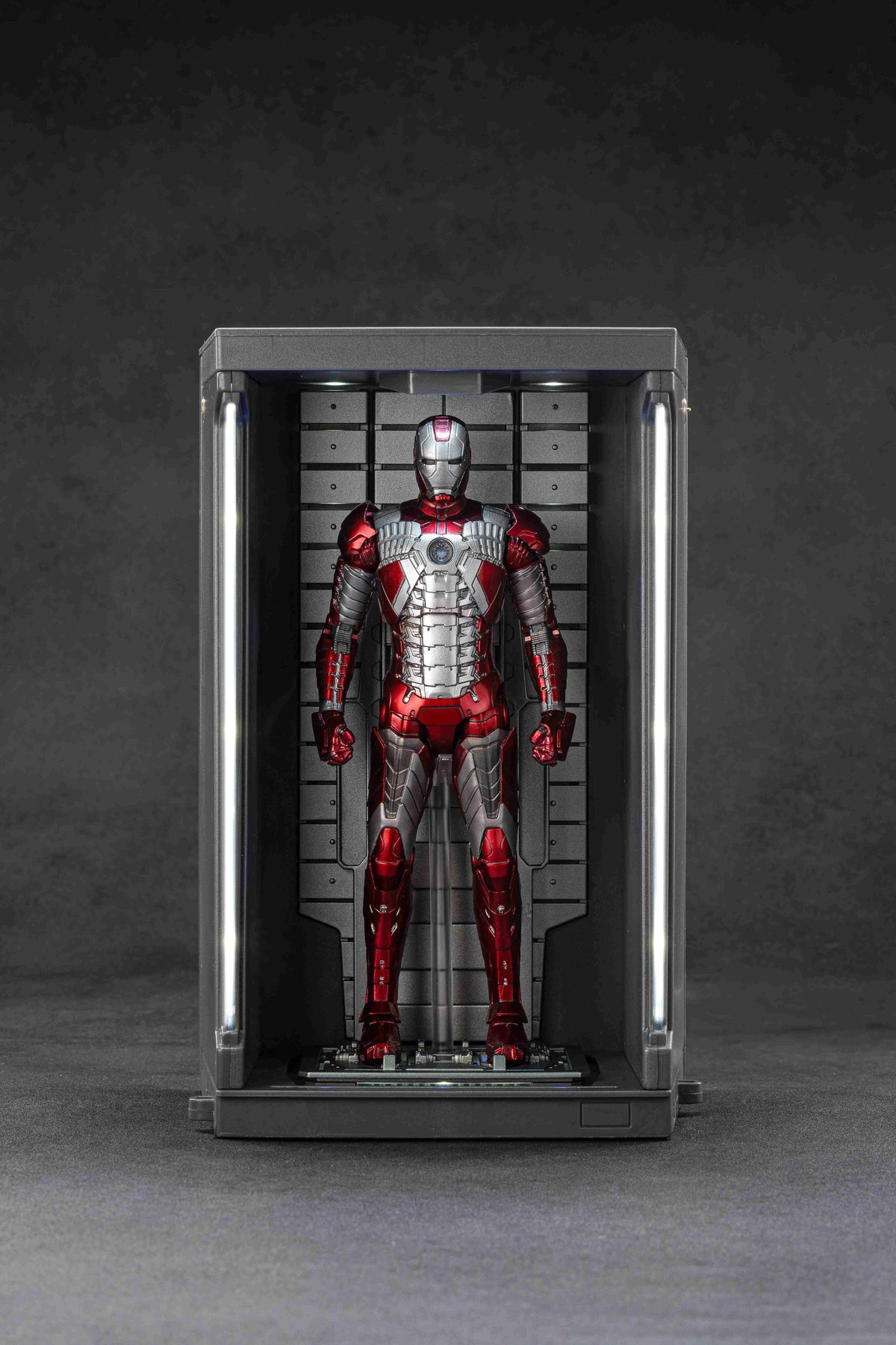 アイアンマン MK5 + ホール・オブ・アーマー【予約商品】