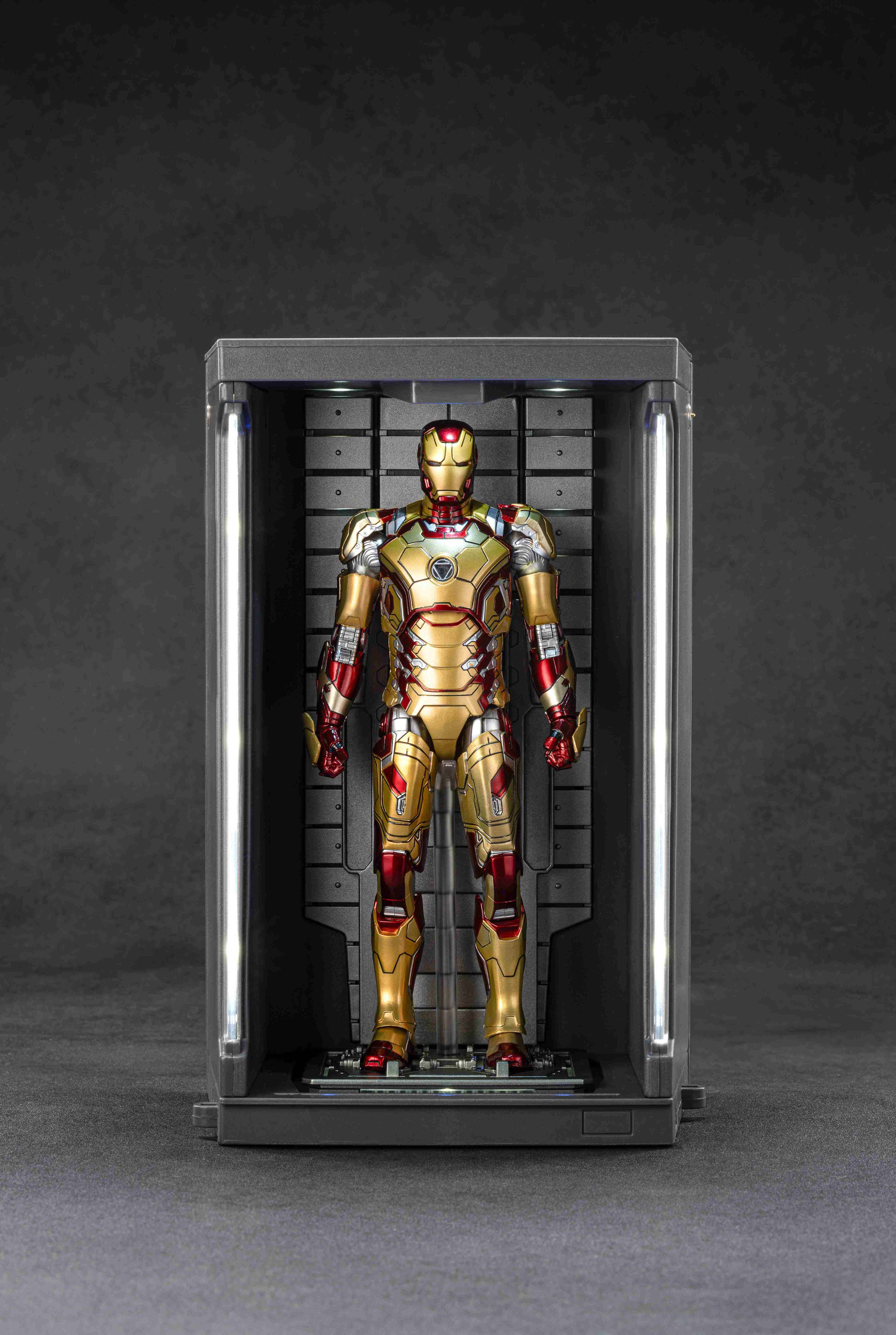 アイアンマン MK42 + ホール・オブ・アーマー【予約商品】 - Tokyo