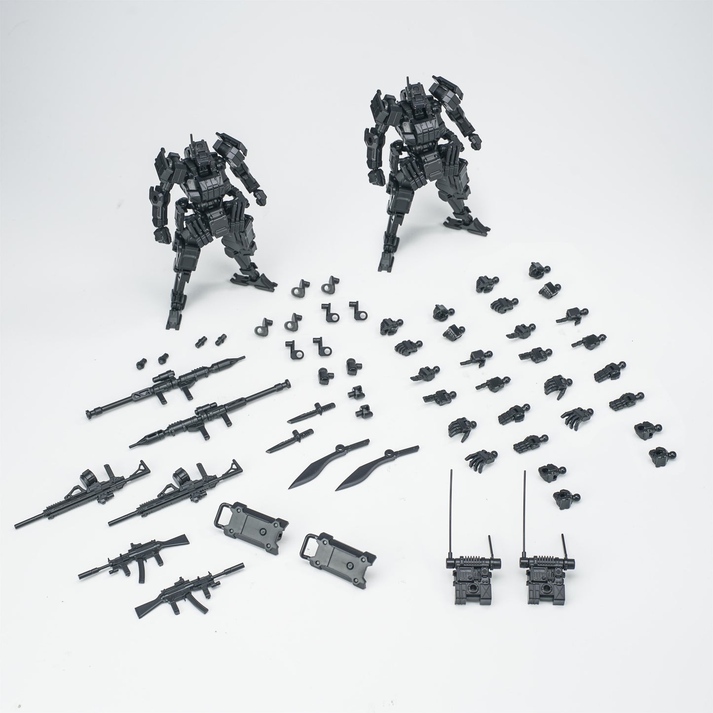 SHEIK MAINLAND 3 min project(スリーミニッツプロジェクト)シリーズ FENRIR(フェンリル)突撃型 1/18スケールプラスチックモデルキット(ディープシルバー)【予約商品】