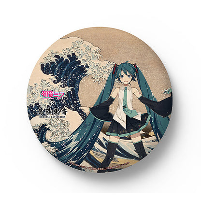 葛飾北斎×初音ミク iXima ビッグ缶バッジ 神奈川沖波裏【予約商品】