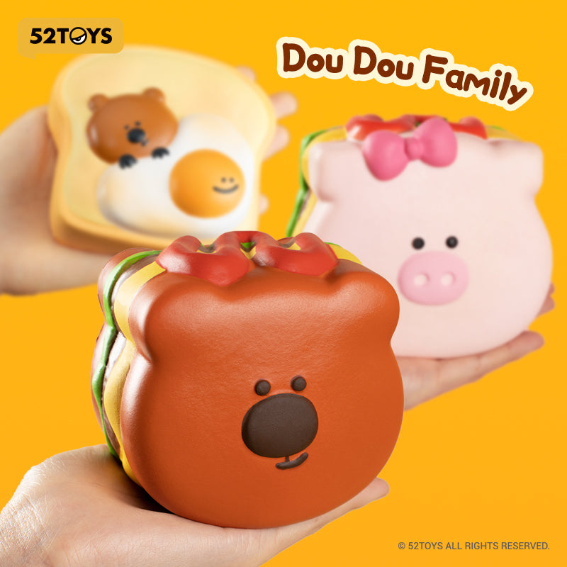 001_52TOYS Dou Dou Family もちもちスクイーズトイ 厚切りトースト ビーンバンベア【予約商品】