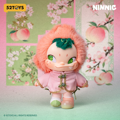 004_52TOYS NINNIC チャイナピーチ ぬいぐるみストラップ【予約商品】
